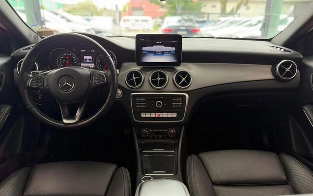 imagem-https://www.socarrao.com.br/sc-vehicle-images-prod/3874355/1789565542166-7752137_13_B_06ca2a8b19.jpeg