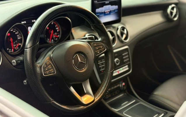 imagem-https://www.socarrao.com.br/sc-vehicle-images-prod/3874355/1789565542168-7752137_12_B_c128c2c646.jpeg