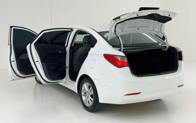 imagem-https://www.socarrao.com.br/sc-vehicle-images-prod/3874393/1789596109783-8425835_8_B_4845c045f2.jpeg
