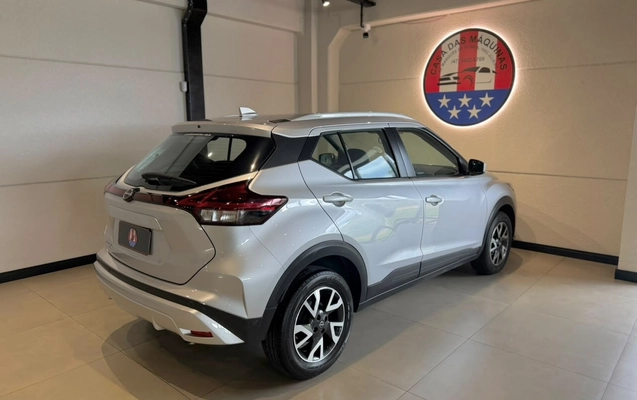 imagem-https://www.socarrao.com.br/sc-vehicle-images-prod/3874394/1789565628675-54fe69f9-abea-4e02-b654-69d085ae6de7.jpg
