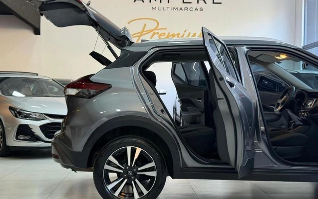 imagem-https://www.socarrao.com.br/sc-vehicle-images-prod/3874458/1789565731183-8120022_11_B_60f1ee730c.jpeg