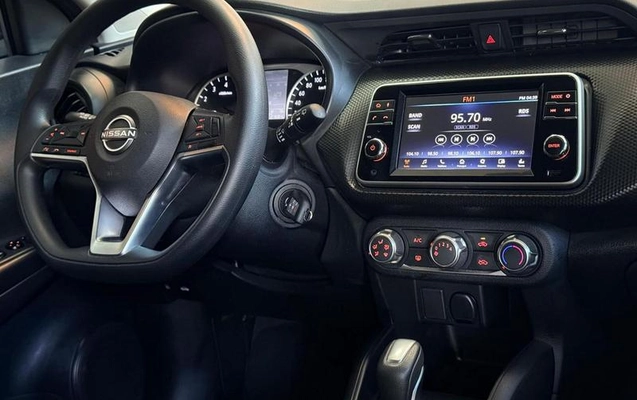 imagem-https://www.socarrao.com.br/sc-vehicle-images-prod/3874458/1789565731195-8120022_12_B_9873fe927d.jpeg