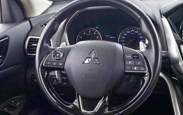 imagem-https://www.socarrao.com.br/sc-vehicle-images-prod/3874506/1789565824666-8413390_14_B_f794cd8ef0.jpeg