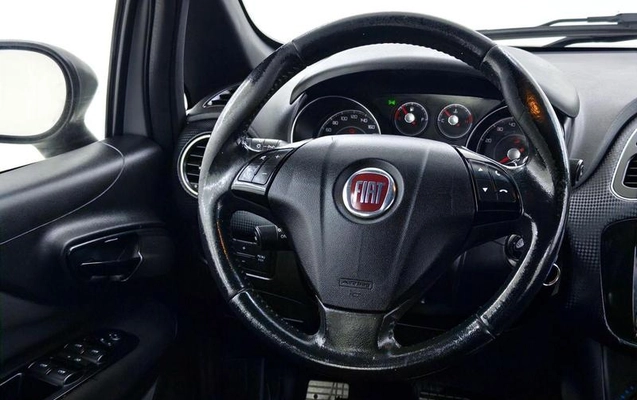 imagem-https://www.socarrao.com.br/sc-vehicle-images-prod/3874599/1789565937084-8378467_13_B_330af32c27.jpeg