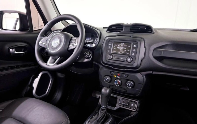 imagem-https://www.socarrao.com.br/sc-vehicle-images-prod/3874630/1789664468646-8410297_11_B_d397aec6f7.jpeg