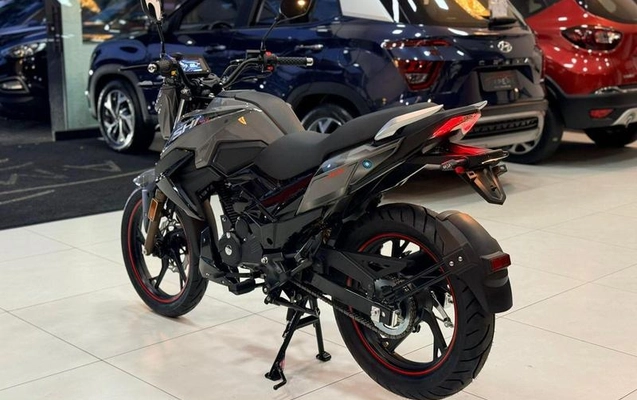 imagem-https://www.socarrao.com.br/sc-vehicle-images-prod/3874675/1789566057218-8052299_1_B_b844e62e4c.jpeg