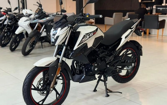 imagem-https://www.socarrao.com.br/sc-vehicle-images-prod/3874686/1789566067657-8052309_0_B_754bbd67df.jpeg