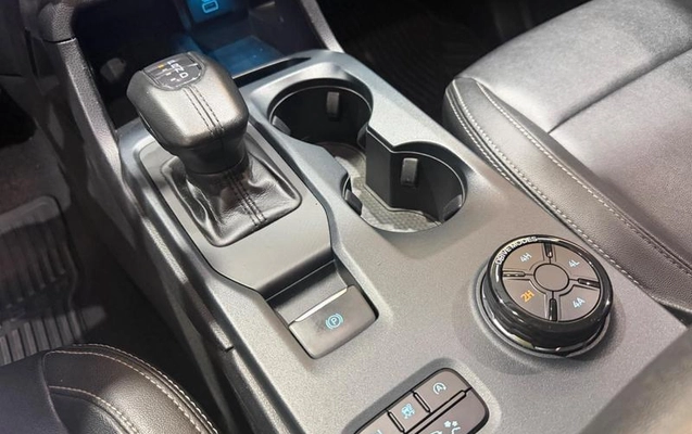 imagem-https://www.socarrao.com.br/sc-vehicle-images-prod/3874687/1789586865150-8170402_11_B_3be6759b79.jpeg