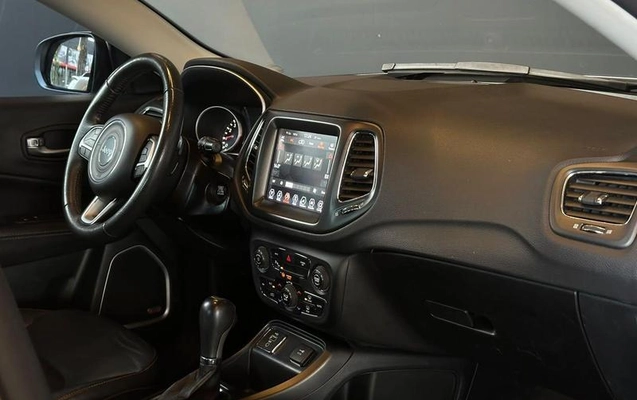 imagem-https://www.socarrao.com.br/sc-vehicle-images-prod/3874697/1789566272198-8476734_18_B_1e49a5bd80.jpeg