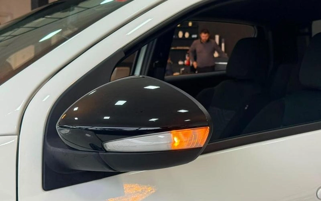 imagem-https://www.socarrao.com.br/sc-vehicle-images-prod/3874737/1789566170058-8231377_21_B_b5ac748f9e.jpeg