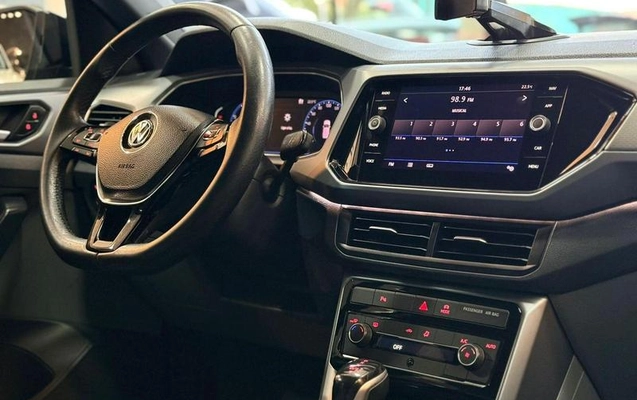 imagem-https://www.socarrao.com.br/sc-vehicle-images-prod/3874777/1789566251547-8005129_17_B_4020a5807f.jpeg
