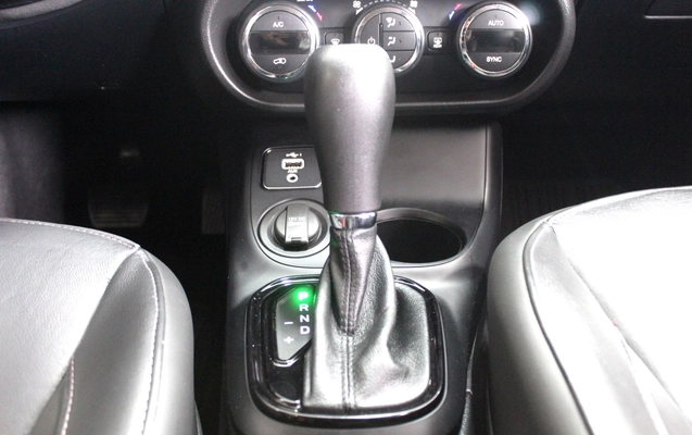 imagem-https://www.socarrao.com.br/sc-vehicle-images-prod/3874791/1789566275896-11_033356.jpg