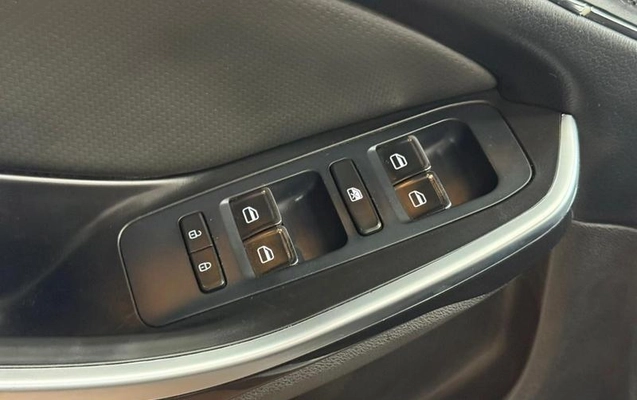 imagem-https://www.socarrao.com.br/sc-vehicle-images-prod/3874804/1789566303874-8158753_14_B_1cfab4da61.jpeg