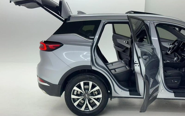 imagem-https://www.socarrao.com.br/sc-vehicle-images-prod/3874848/1789566362676-8454595_10_B_399f0dd2b9.jpeg