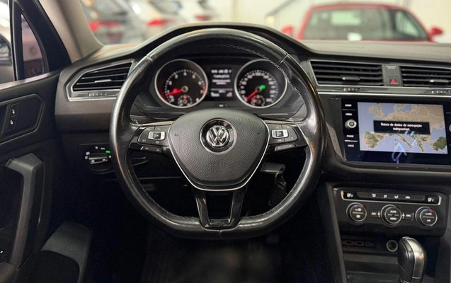 imagem-https://www.socarrao.com.br/sc-vehicle-images-prod/3874913/1789664480959-7505522_15_B_70b7c4ab2f.jpeg