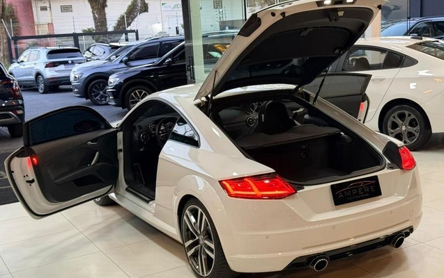 imagem-https://www.socarrao.com.br/sc-vehicle-images-prod/3874925/1789566497958-8034919_10_B_b1f2c248f0.jpeg
