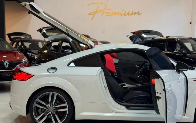 imagem-https://www.socarrao.com.br/sc-vehicle-images-prod/3874925/1789566497966-8034919_9_B_6d815b254c.jpeg