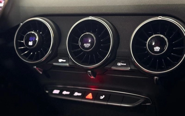 imagem-https://www.socarrao.com.br/sc-vehicle-images-prod/3874925/1789566497974-8034919_14_B_4f8d8aa48f.jpeg