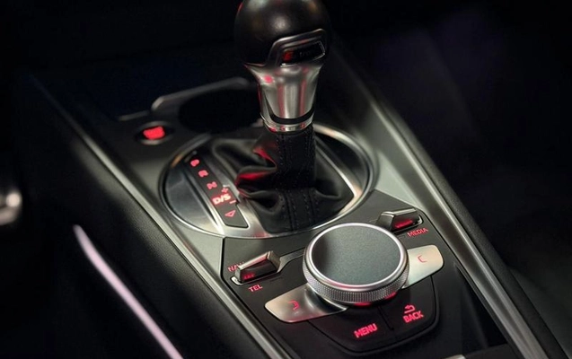 imagem-https://www.socarrao.com.br/sc-vehicle-images-prod/3874925/1789566497977-8034919_16_B_6c1e1fd36f.jpeg