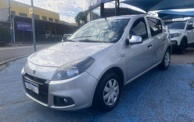 imagem-https://www.socarrao.com.br/sc-vehicle-images-prod/3874968/1789566571391-feed49dc-fe49-4507-9dbb-3999148193e3.jpg