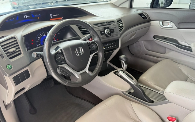 imagem-https://www.socarrao.com.br/sc-vehicle-images-prod/3875038/1789566668670-2fcd09b581c3402d8c40df51e9465581_1789566599922.jpg