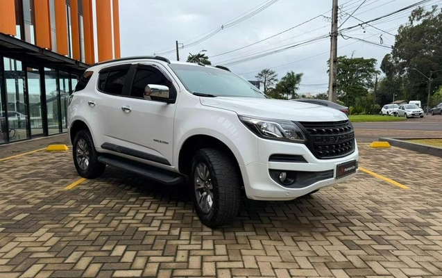 imagem-https://www.socarrao.com.br/sc-vehicle-images-prod/3875084/1789566743508-8462800_10_B_3527370bf7.jpeg