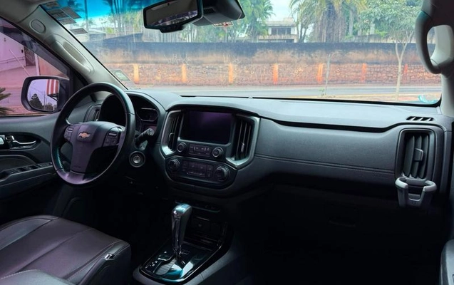 imagem-https://www.socarrao.com.br/sc-vehicle-images-prod/3875084/1789566743514-8462800_5_B_26c30f7e5f.jpeg