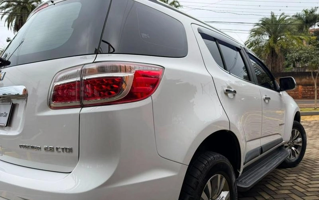 imagem-https://www.socarrao.com.br/sc-vehicle-images-prod/3875084/1789566743516-8462800_5_B_8f57b5e0e6.jpeg