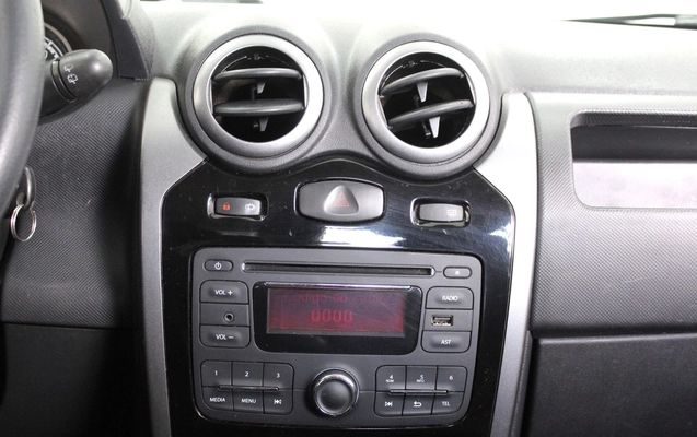 imagem-https://www.socarrao.com.br/sc-vehicle-images-prod/3875178/1789566893707-12_025222.jpg