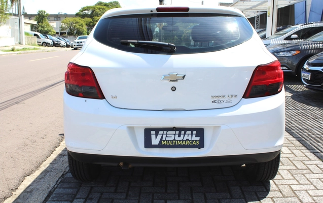 imagem-https://www.socarrao.com.br/sc-vehicle-images-prod/3875231/1789566994728-15_115659.jpg