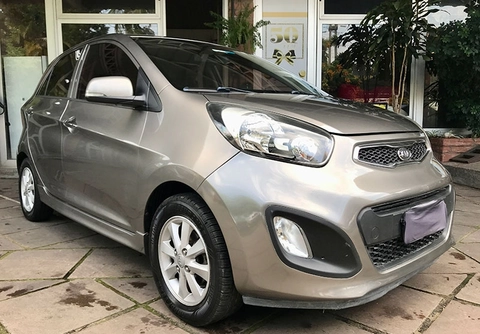 Kia Picanto 2012 Cinza — foto 1 de 3