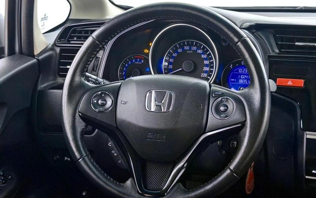 imagem-https://www.socarrao.com.br/sc-vehicle-images-prod/3875274/1789567066959-8377233_18_B_83903b3040.jpeg