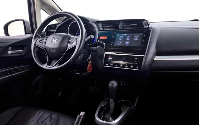 imagem-https://www.socarrao.com.br/sc-vehicle-images-prod/3875274/1789567066962-8377233_12_B_25b1740a45.jpeg
