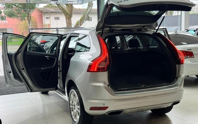 imagem-https://www.socarrao.com.br/sc-vehicle-images-prod/3875330/1789567183228-8187716_9_B_ac5bd73ffc.jpeg