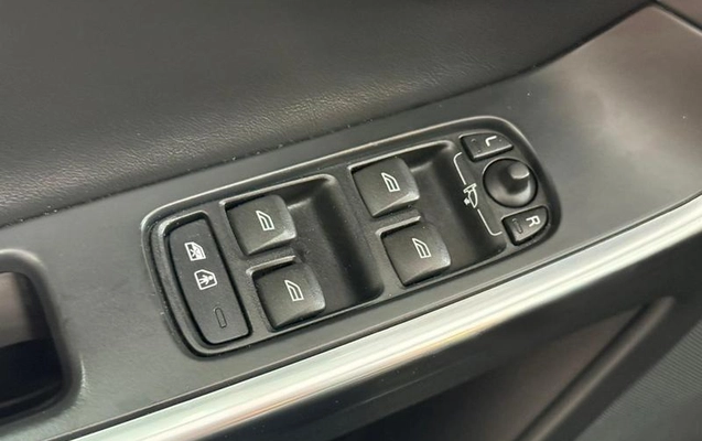 imagem-https://www.socarrao.com.br/sc-vehicle-images-prod/3875330/1789567183257-8187716_15_B_6dde8cd29e.jpeg