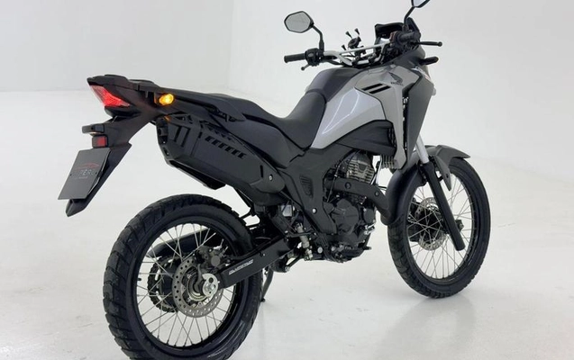 imagem-https://www.socarrao.com.br/sc-vehicle-images-prod/3875335/1789567203183-8444803_5_B_efe88dedea.jpeg