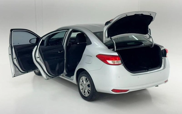 imagem-https://www.socarrao.com.br/sc-vehicle-images-prod/3875351/1789567253764-8355566_8_B_5bda740824.jpeg