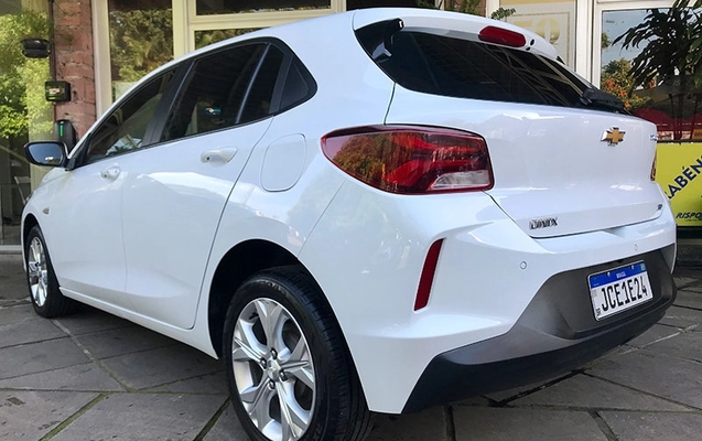 imagem-https://www.socarrao.com.br/sc-vehicle-images-prod/3875482/1789567512279-vQldRQNlgSn7iyGdnKlPRrgNmSR58kGs.jpg