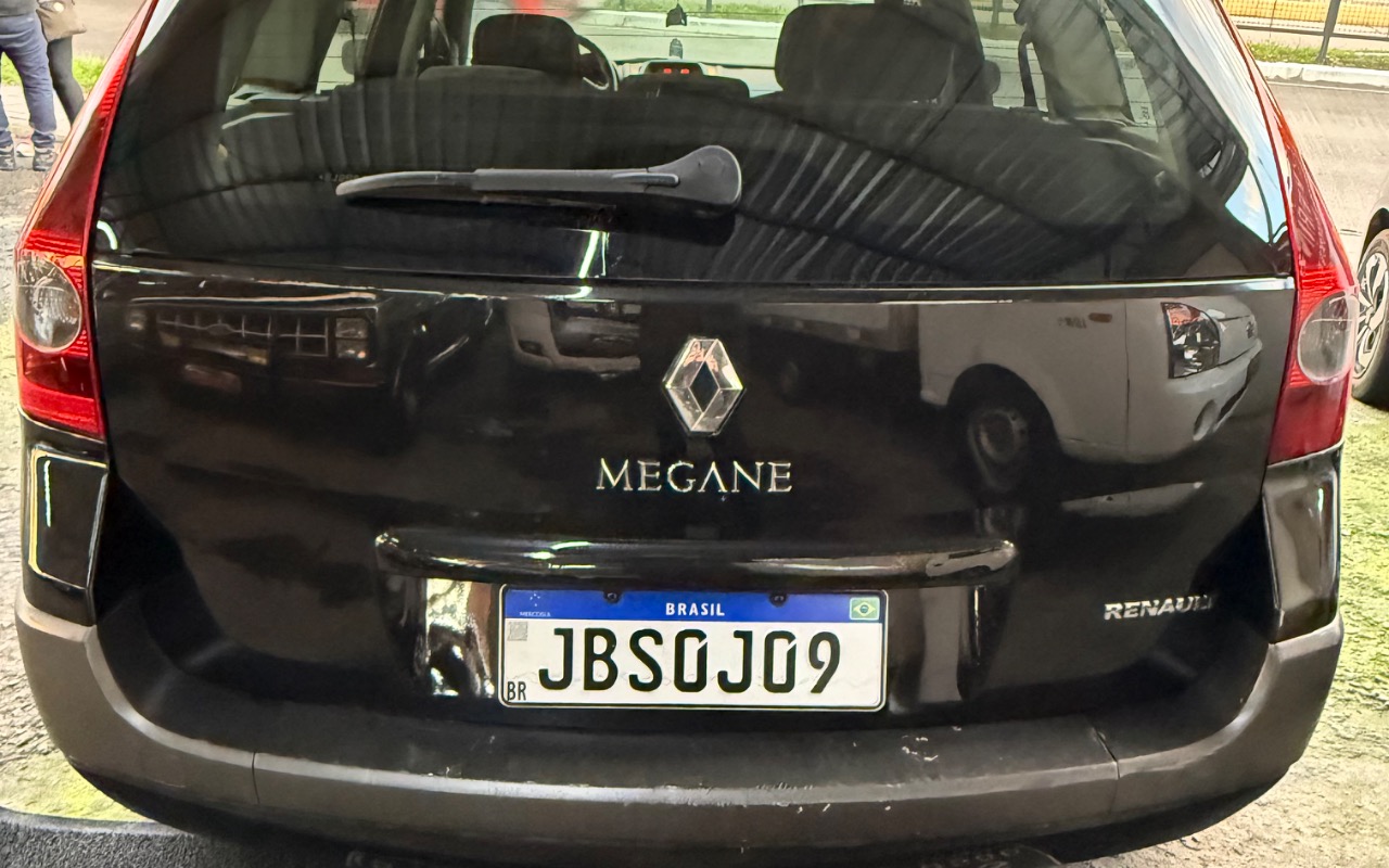 imagem-https://www.socarrao.com.br/sc-vehicle-images-prod/3875578/1789608984123-SU1HXzYyNDkuanBlZw.jpeg