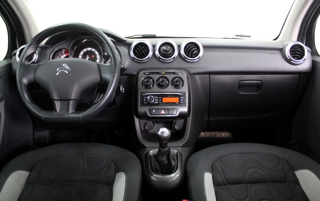 imagem-https://www.socarrao.com.br/sc-vehicle-images-prod/3875929/1789568388418-3_101124.jpg