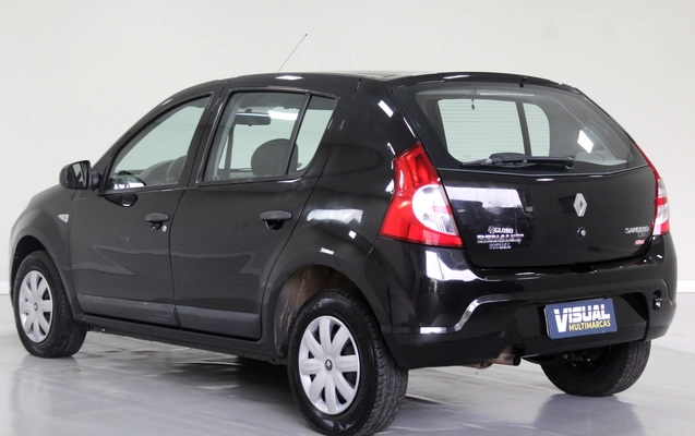 imagem-https://www.socarrao.com.br/sc-vehicle-images-prod/3875954/1789568447303-9_093626.jpg