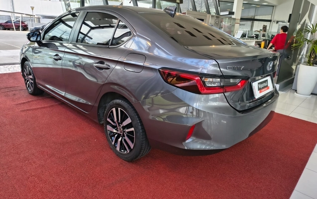 imagem-https://www.socarrao.com.br/sc-vehicle-images-prod/3875993/1789568527142-TCkpXwOTynvfl1DXXGQTrs1XA6hCWW7s.jpg