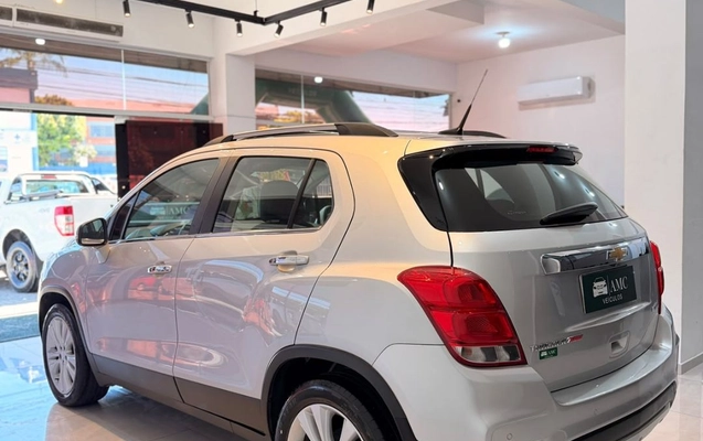 imagem-https://www.socarrao.com.br/sc-vehicle-images-prod/3876127/1789568775574-de2a0c4173f14374b3b3ebd4064339bc_1789568612535.jpg