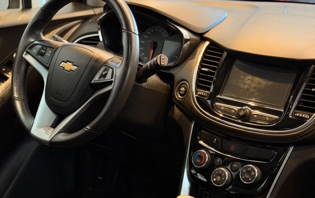 imagem-https://www.socarrao.com.br/sc-vehicle-images-prod/3876127/1789568775577-0f55402bc5f241eb96feace29b9e00ed_1789568612551.jpg