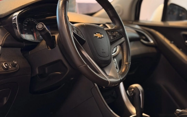 imagem-https://www.socarrao.com.br/sc-vehicle-images-prod/3876127/1789568775582-c8d479b1a63b4152a2a2a63c9b4bda90_1789568612573.jpg