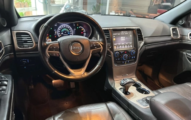 imagem-https://www.socarrao.com.br/sc-vehicle-images-prod/3876252/1789569017876-1_050416.jpg
