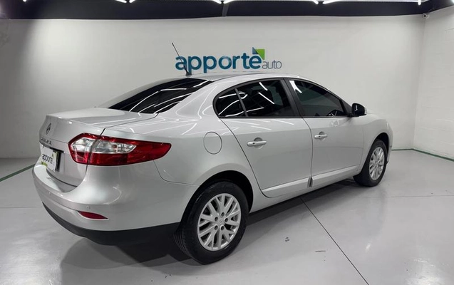 imagem-https://www.socarrao.com.br/sc-vehicle-images-prod/3876440/1790079086696-8390124_11_B_d6aaa3ba39.jpeg