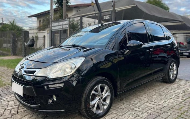 imagem-https://www.socarrao.com.br/sc-vehicle-images-prod/3876633/1789569903621-8481834_16_B_3a4b4166dc.jpeg