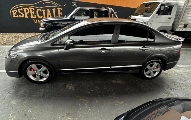 imagem-https://www.socarrao.com.br/sc-vehicle-images-prod/3876671/1789569982032-UKVUnI6b4ayLUVb6TKhzHxDN3iKl9fQ6.jpg