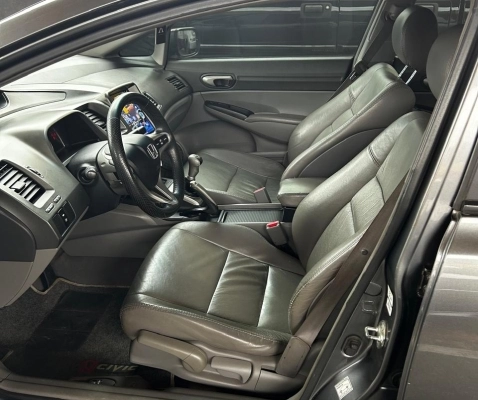 imagem-https://www.socarrao.com.br/sc-vehicle-images-prod/3876671/1789569982048-GALUjSgOp2cbwcl60EL0CFVJ5MbYC5GN.jpg